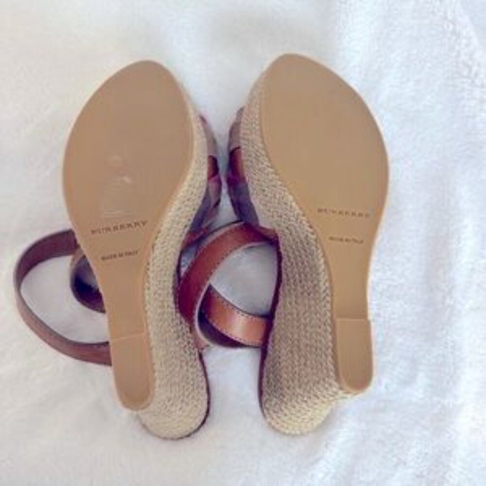 NWOT | AUTHENTIC Burberry Nova Check Leather Wedge Sandals | Ankle Strap | EU 39 - Picture 9 of 14